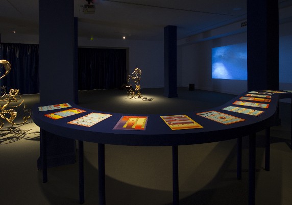 Exposición Silencio Oscuro de los grandes tronocs SALA AMADIS